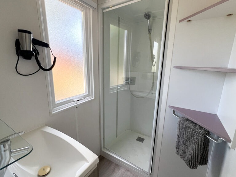 Super Venus Exclusif 9 SUPER VENUS EXCLUSIF SALLE DE BAIN - ROBRECHT